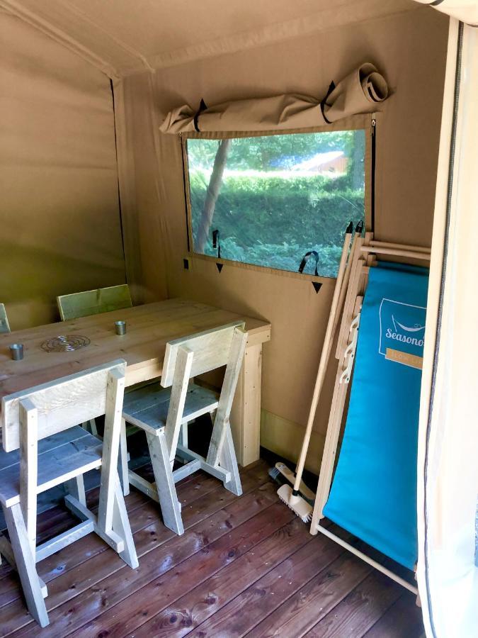 Camping Etang Des Bois Vieilles-Maisons-sur-Joudry Екстериор снимка