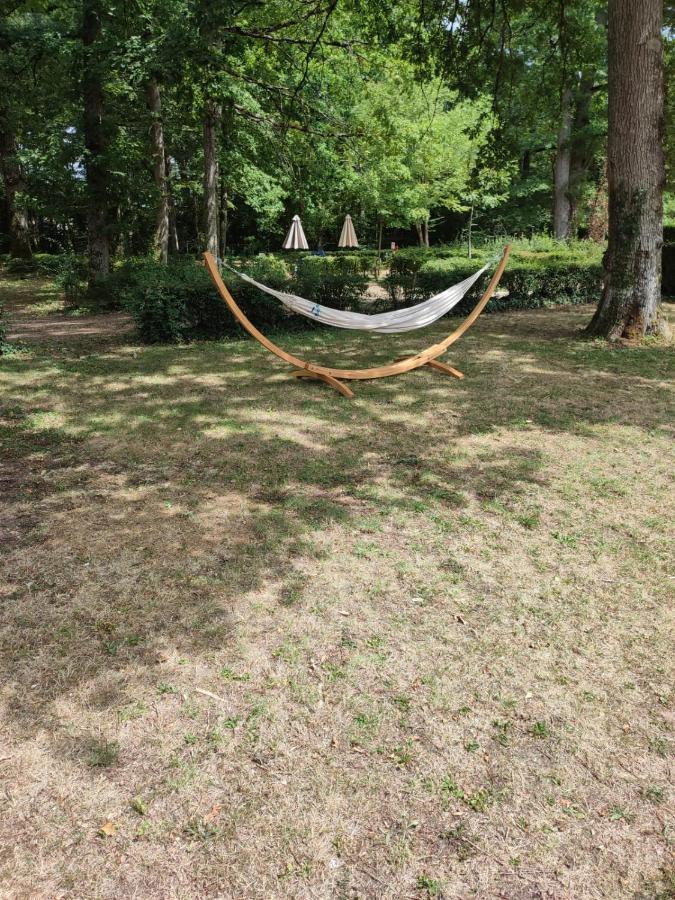 Camping Etang Des Bois Vieilles-Maisons-sur-Joudry Екстериор снимка