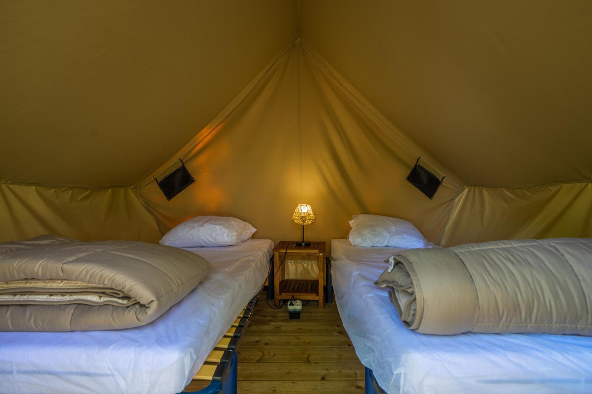 Camping Etang Des Bois Vieilles-Maisons-sur-Joudry Екстериор снимка
