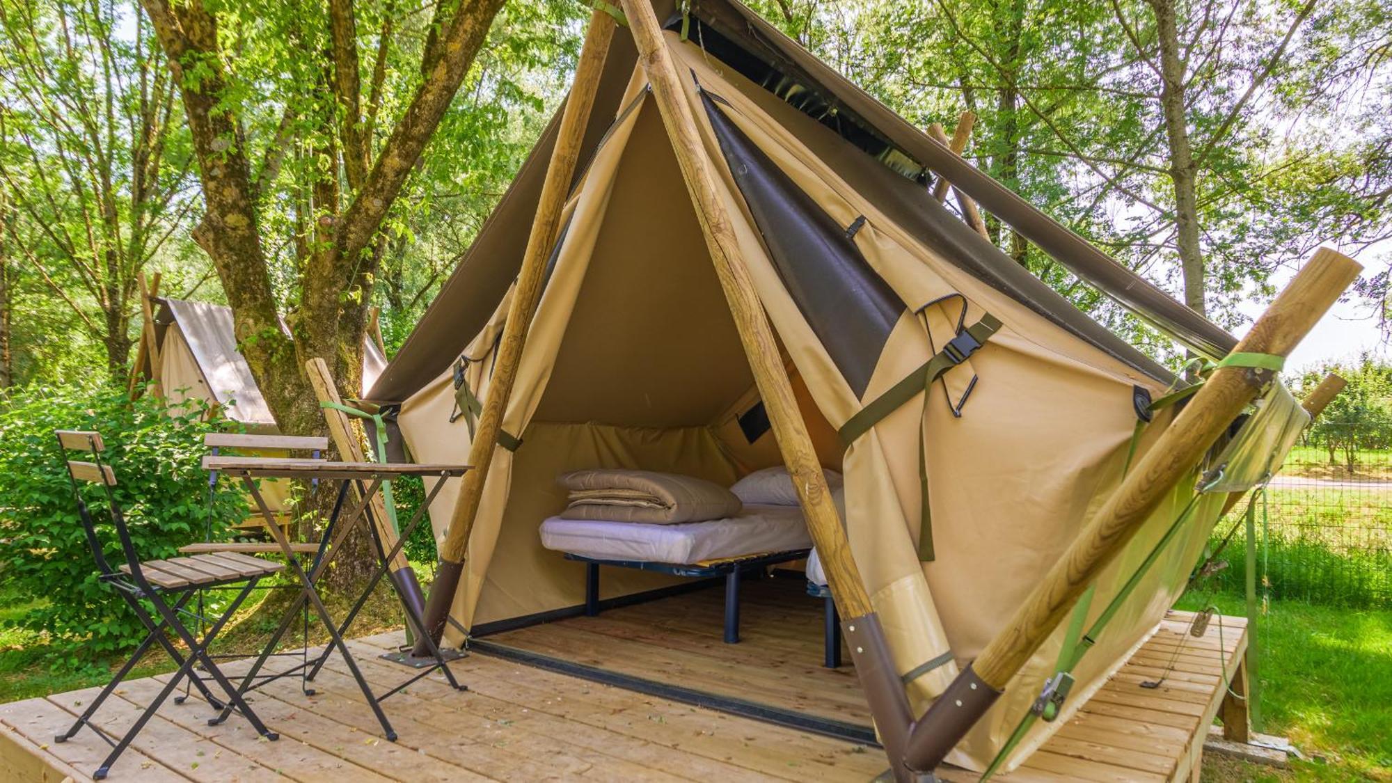 Camping Etang Des Bois Vieilles-Maisons-sur-Joudry Екстериор снимка